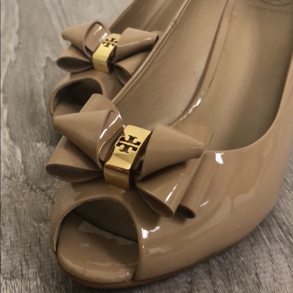 Tory Burch Nude Wedge